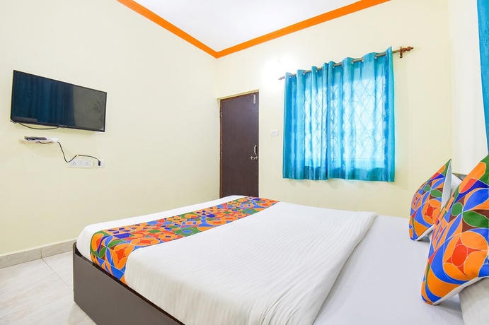 Imagen de la habitación del Hotel Fabexpress Shanel Beachside Resort. Foto 5