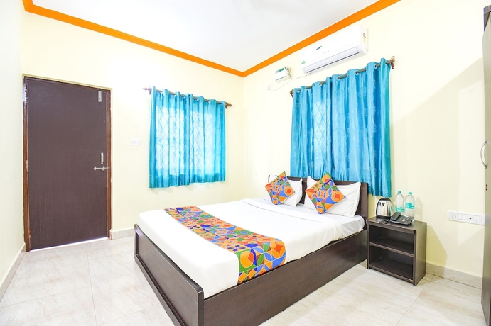 Imagen de la habitación del Hotel Fabexpress Shanel Beachside Resort. Foto 9