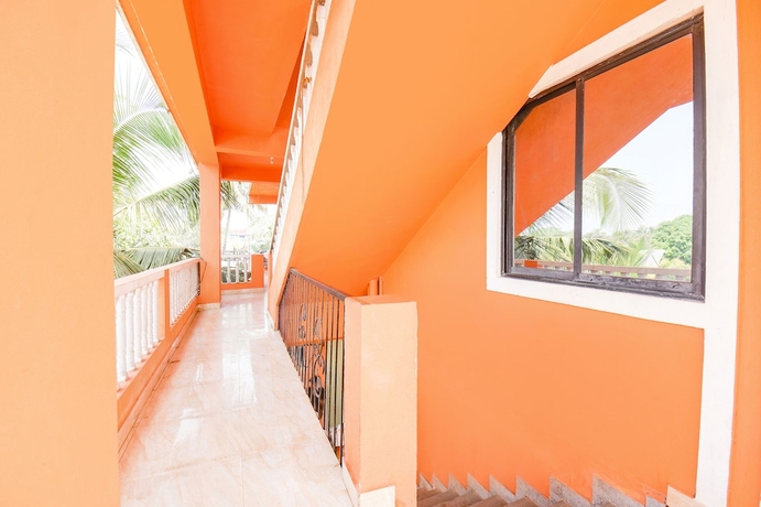 Imagen de los interiores del Hotel Fabexpress Shanel Beachside Resort. Foto 13