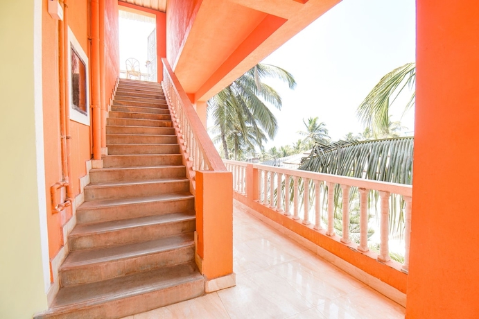 Imagen de los interiores del Hotel Fabexpress Shanel Beachside Resort. Foto 14