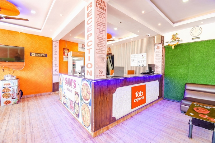 Imagen de los interiores del Hotel Fabexpress Shanel Beachside Resort. Foto 17