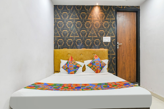 Imagen de la habitación del Hotel Fabexpress Shree. Foto 9