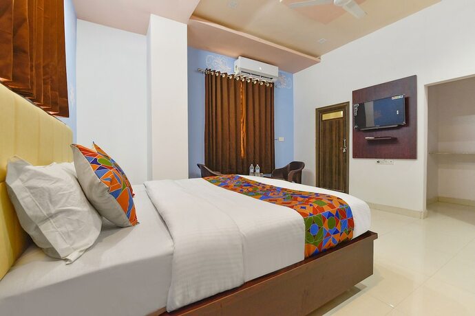 Imagen general del Hotel Fabexpress Shree Thakur. Foto 2