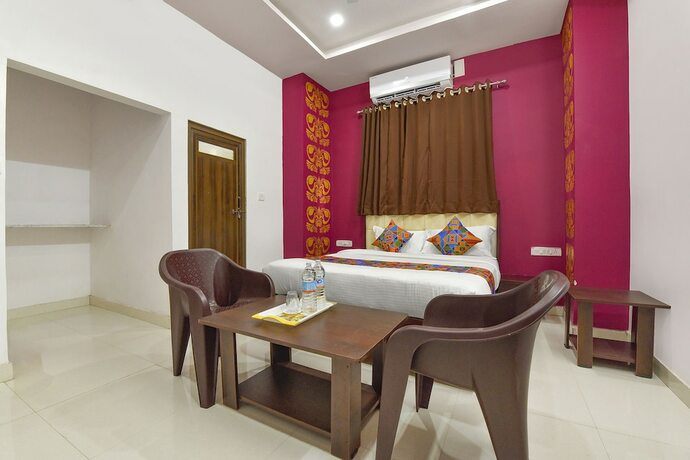Imagen de la habitación del Hotel Fabexpress Shree Thakur. Foto 18