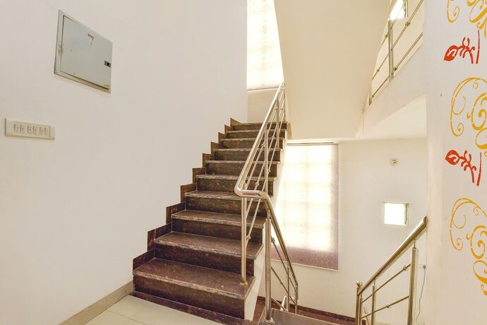 Imagen general del Hotel Fabexpress Shree Thakur. Foto 6