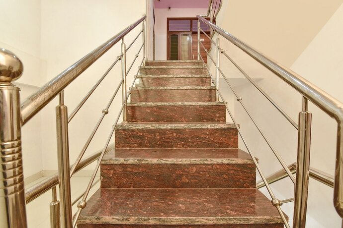 Imagen general del Hotel Fabexpress Shree Thakur. Foto 13
