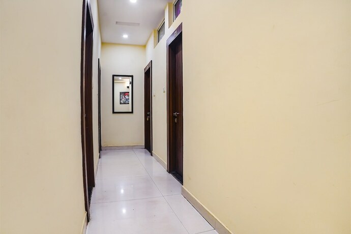 Imagen general del Hotel Fabexpress Shri Villas. Foto 1