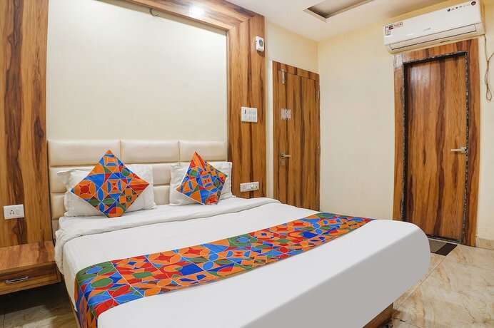 Imagen de la habitación del Hotel Fabexpress Shri Villas. Foto 20