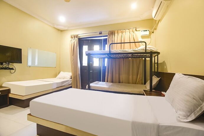 Imagen general del Hotel Fabexpress Sunrise By Vihasta. Foto 13