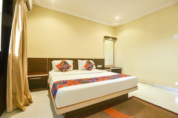 Imagen de la habitación del Hotel Fabexpress Sunrise By Vihasta. Foto 19