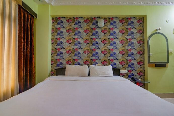 Imagen de la habitación del Hotel Fabexpress Superior Nesh Inn. Foto 20