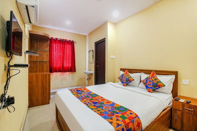 Imagen de la habitación del Hotel Fabexpress The Gate Begumpet. Foto 19