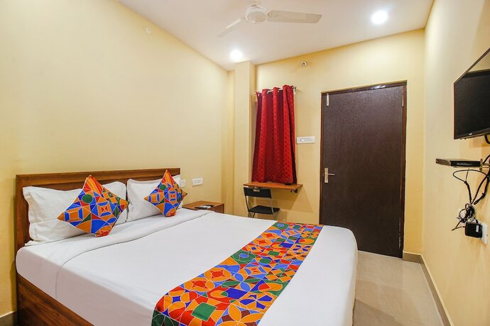 Imagen de la habitación del Hotel Fabexpress The Gate Begumpet. Foto 20