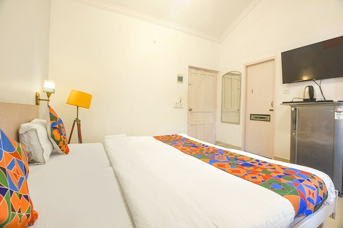 Imagen de la habitación del Hotel Fabexpress The Golden Leaf. Foto 25