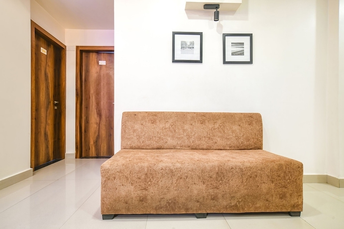 Imagen de los interiores del Hotel Fabexpress The King Palace. Foto 19