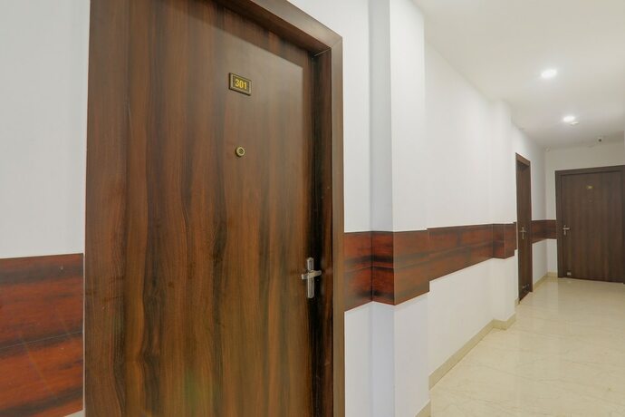 Imagen general del Hotel Fabexpress The Mall Inn. Foto 1