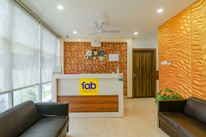 Imagen general del Hotel Fabexpress The Mall Inn. Foto 17