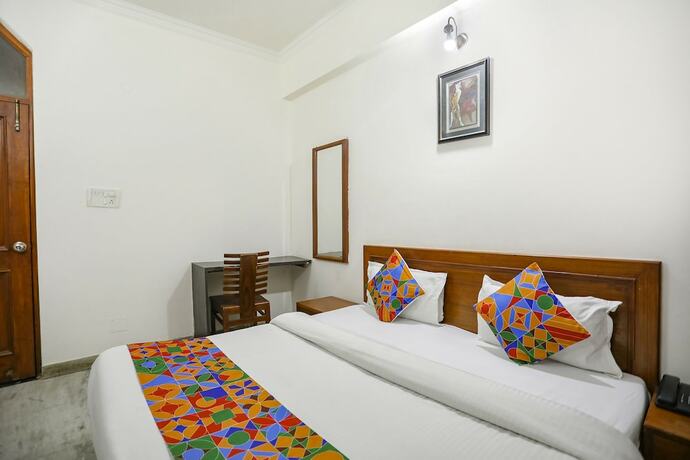Imagen general del Hotel Fabexpress The Residency. Foto 15
