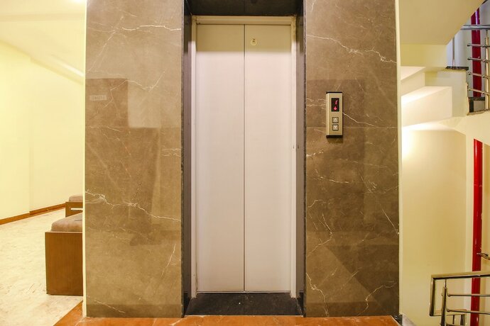 Imagen general del Hotel Fabexpress The Shloka. Foto 14