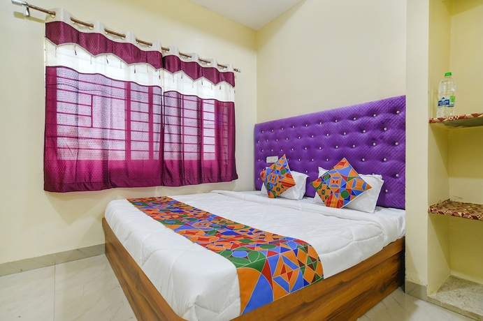 Imagen general del Hotel Fabexpress Udgam Palace. Foto 1
