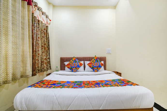 Imagen de la habitación del Hotel Fabexpress Udgam Palace. Foto 5