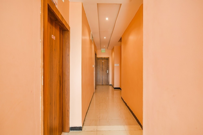 Imagen de los interiores del Hotel Fabexpress Udgam Palace. Foto 16