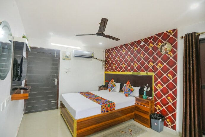 Imagen de la habitación del Hotel Fabexpress Umbrella. Foto 17