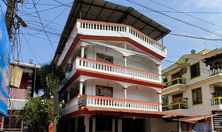 Imagen general del Hotel Fabexpress Vaibhav Guest House. Foto 1