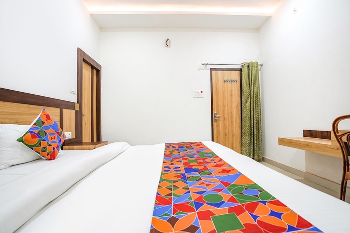 Imagen de la habitación del Hotel Fabexpress Vairagi Inn. Foto 5