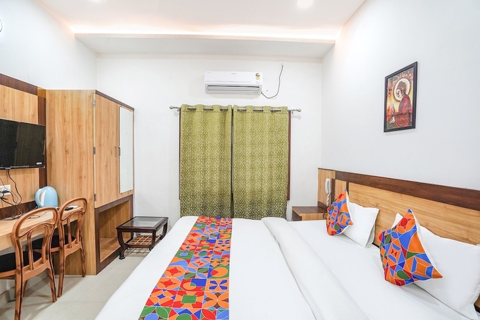 Imagen de la habitación del Hotel Fabexpress Vairagi Inn. Foto 6