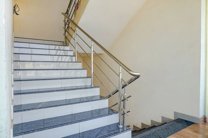 Imagen de los interiores del Hotel Fabexpress Vaishnav Inn. Foto 12