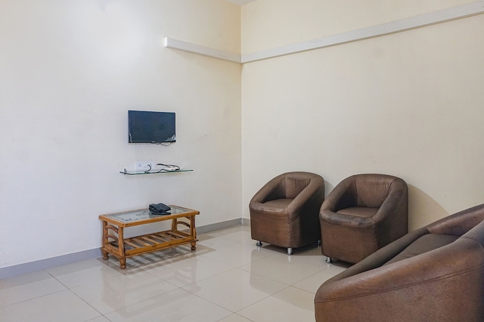 Imagen de los interiores del Hotel Fabexpress Vaishnav Inn. Foto 14