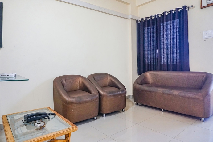 Imagen de los interiores del Hotel Fabexpress Vaishnav Inn. Foto 18