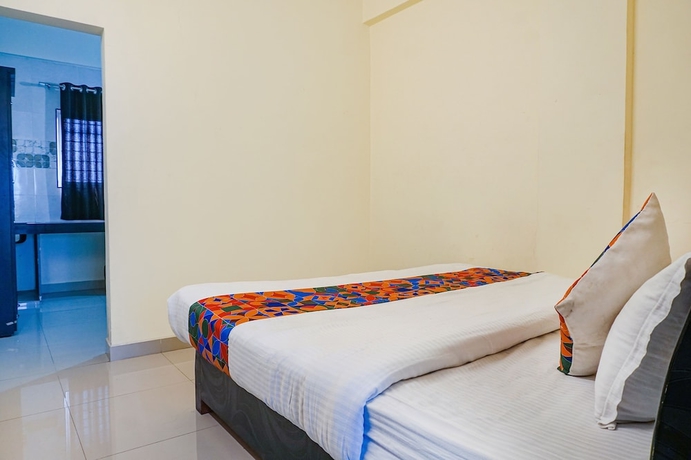 Imagen de la habitación del Hotel Fabexpress Vaishnav Inn. Foto 6