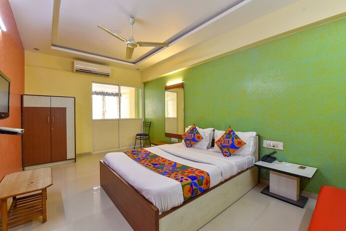 Imagen de la habitación del Hotel Fabexpress Vibrant Residency. Foto 19