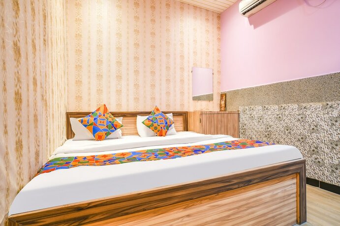 Imagen de la habitación del Hotel Fabexpress Vinayak. Foto 19