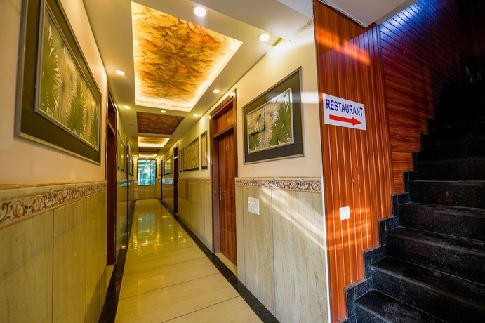 Imagen de los interiores del Hotel Fabhotel 4 Seasons. Foto 13