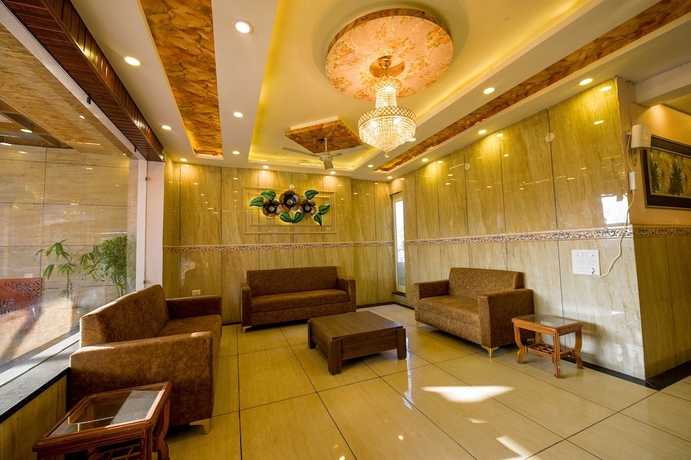 Imagen de los interiores del Hotel Fabhotel 4 Seasons. Foto 18