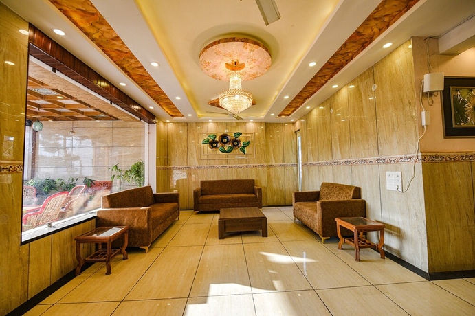 Imagen de los interiores del Hotel Fabhotel 4 Seasons. Foto 19