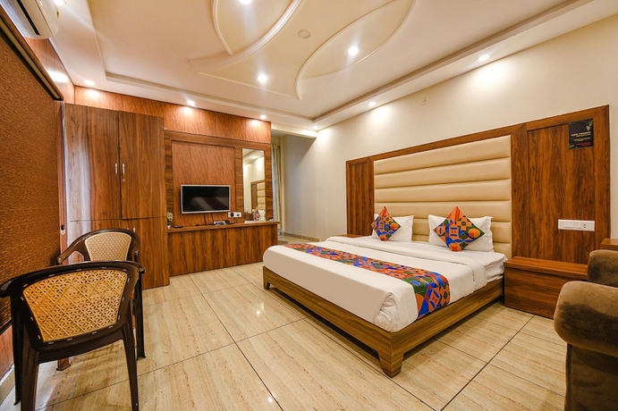 Imagen de la habitación del Hotel Fabhotel 4 Seasons. Foto 9