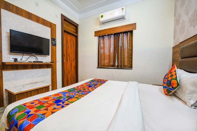 Imagen de la habitación del Hotel Fabhotel 4 Seasons. Foto 10