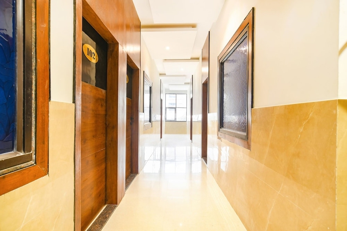 Imagen de los interiores del Hotel Fabhotel Aashiyana. Foto 14