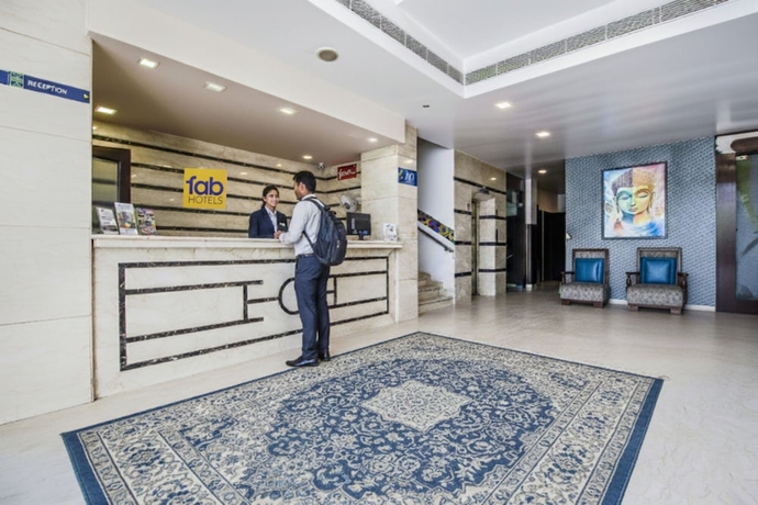 Imagen de los interiores del Hotel Fabhotel Aay Kay Model Town. Foto 14