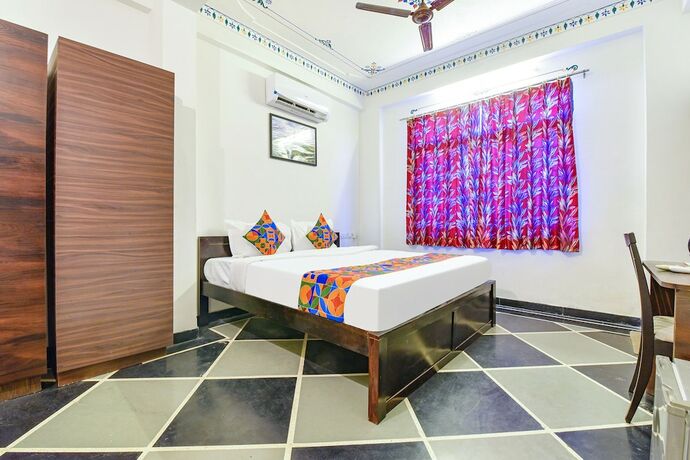 Imagen de la habitación del Hotel Fabhotel Achrol Palace. Foto 17