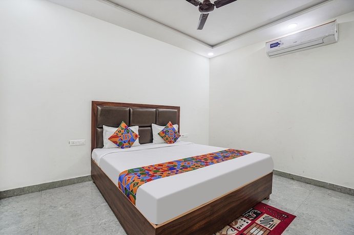 Imagen de la habitación del Hotel Fabhotel Akash Inn. Foto 2