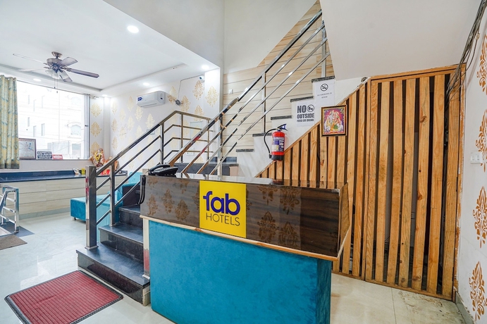 Imagen de los interiores del Hotel Fabhotel Akash Inn. Foto 18