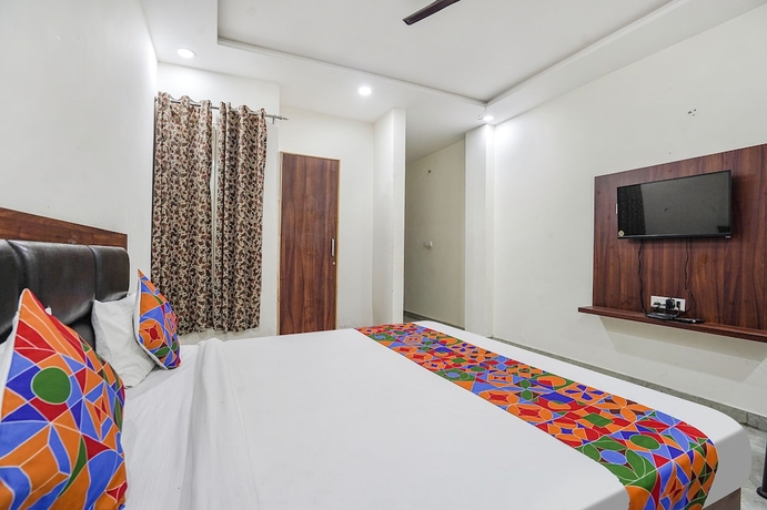 Imagen de la habitación del Hotel Fabhotel Akash Inn. Foto 13
