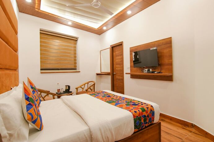 Imagen de la habitación del Hotel Fabhotel Ambassador. Foto 15