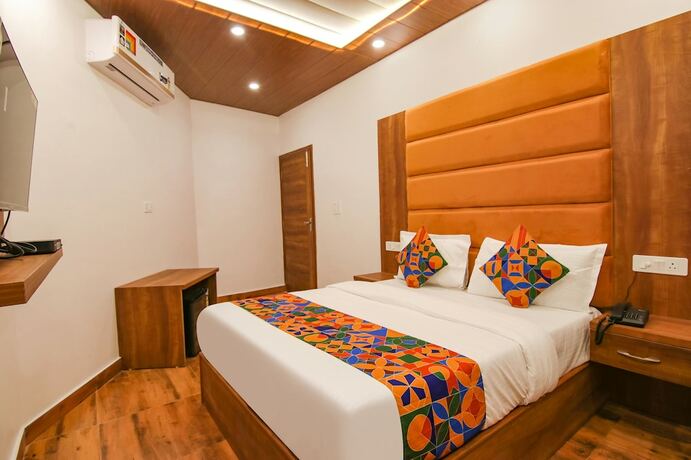 Imagen de la habitación del Hotel Fabhotel Ambassador. Foto 18