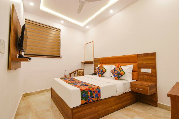 Imagen de la habitación del Hotel Fabhotel Ambassador. Foto 19